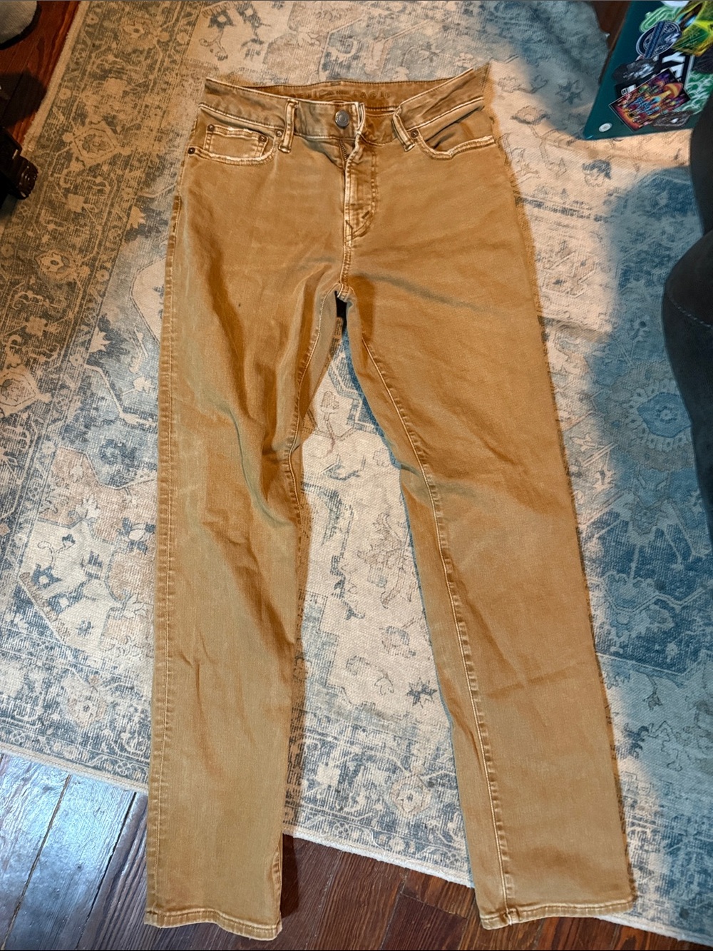 American Eagle Outfitters Straight-Leg Jeans in Caramel Tan